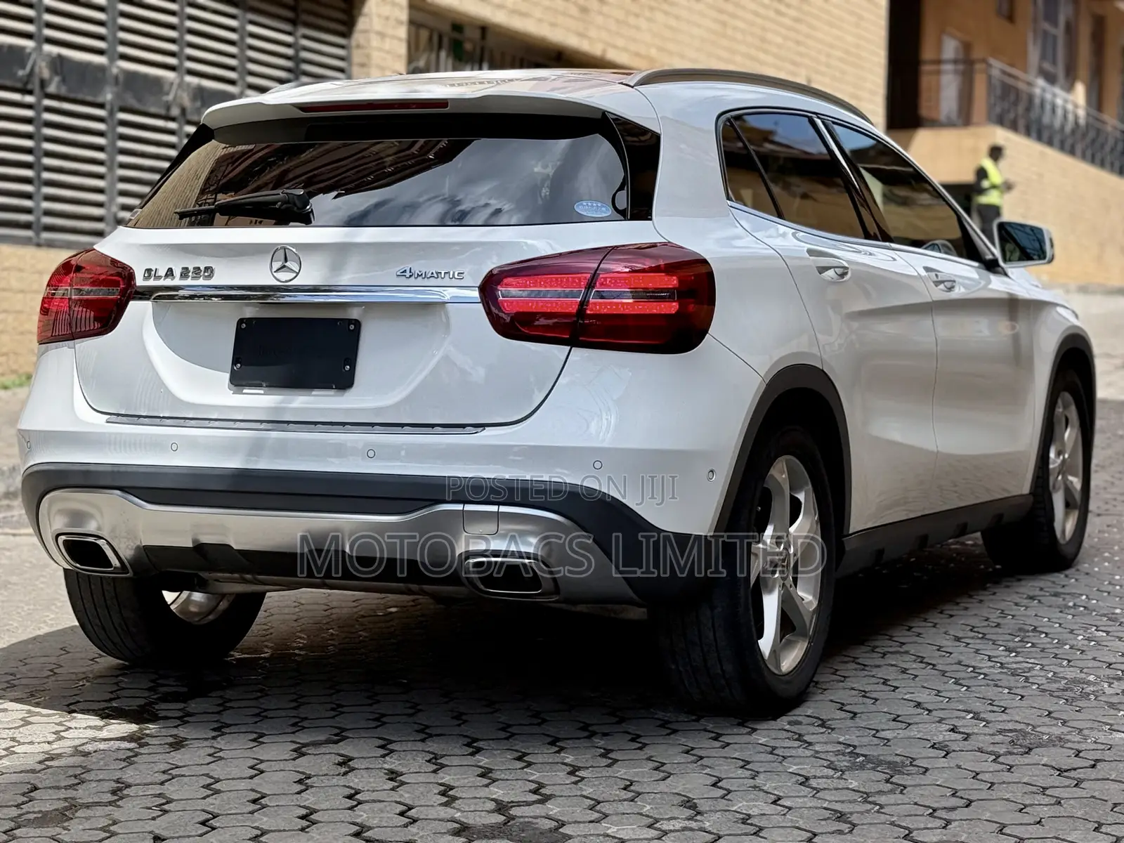 Mercedes-Benz GLA-Class 2018 Pearl