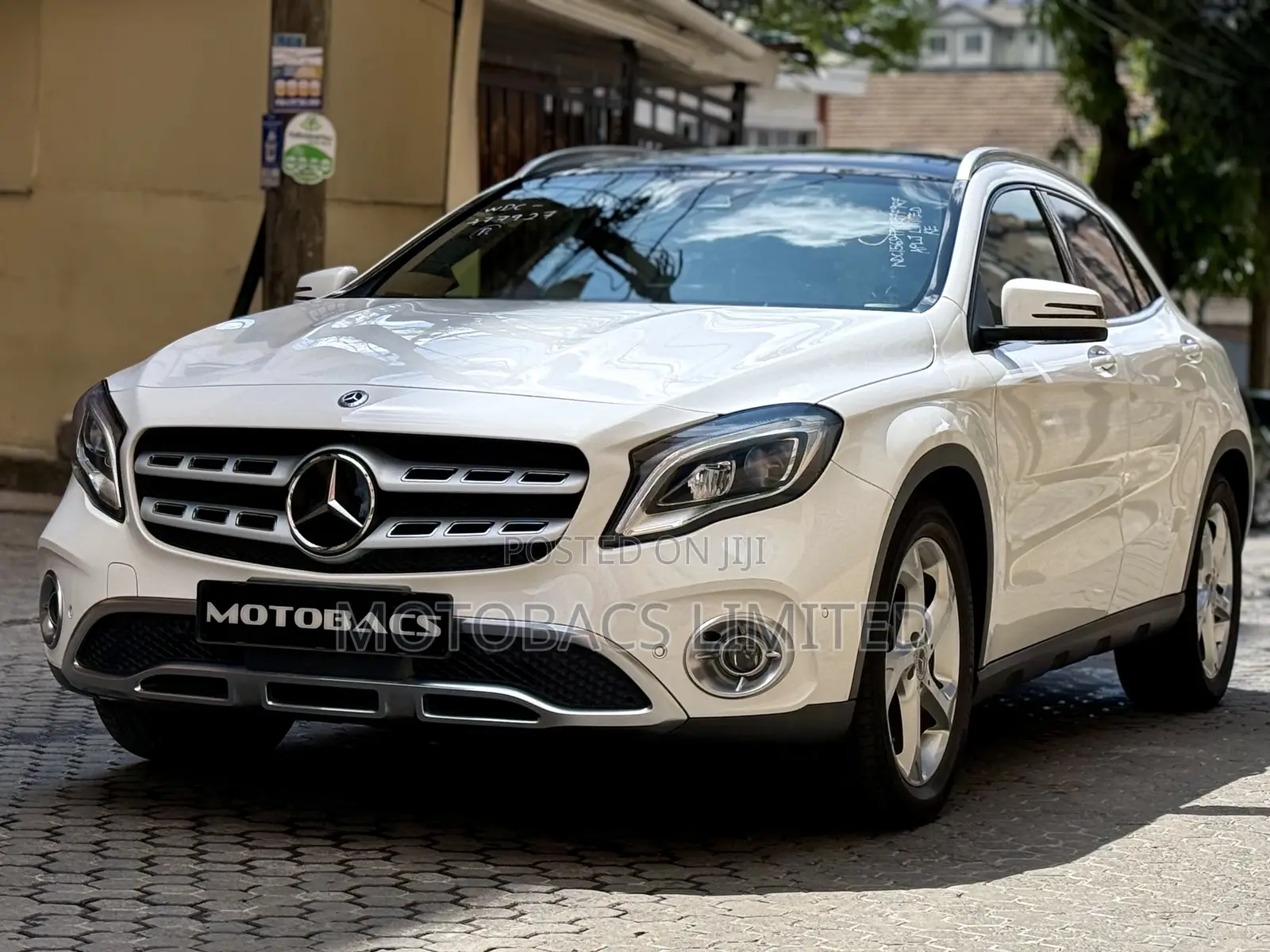 Mercedes-Benz GLA-Class 2018 Pearl
