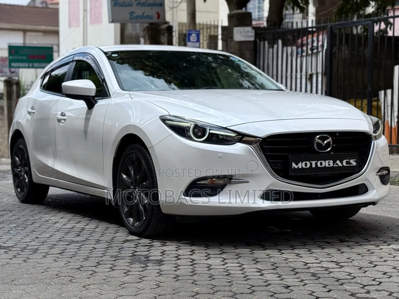 Mazda Axela 2018 Pearl