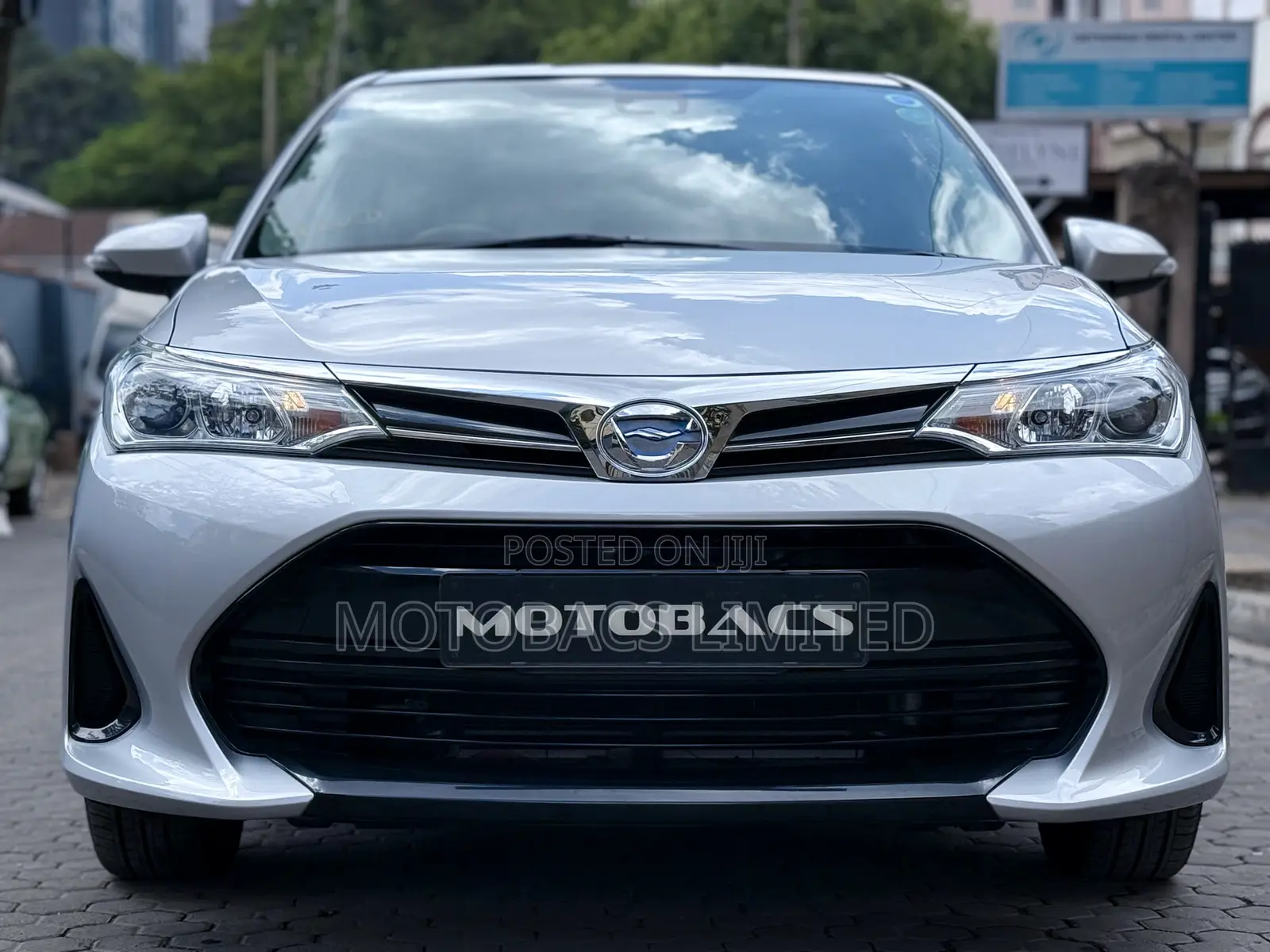 Toyota Corolla Fielder 1.5 Hybrid FWD 2018 Silver
