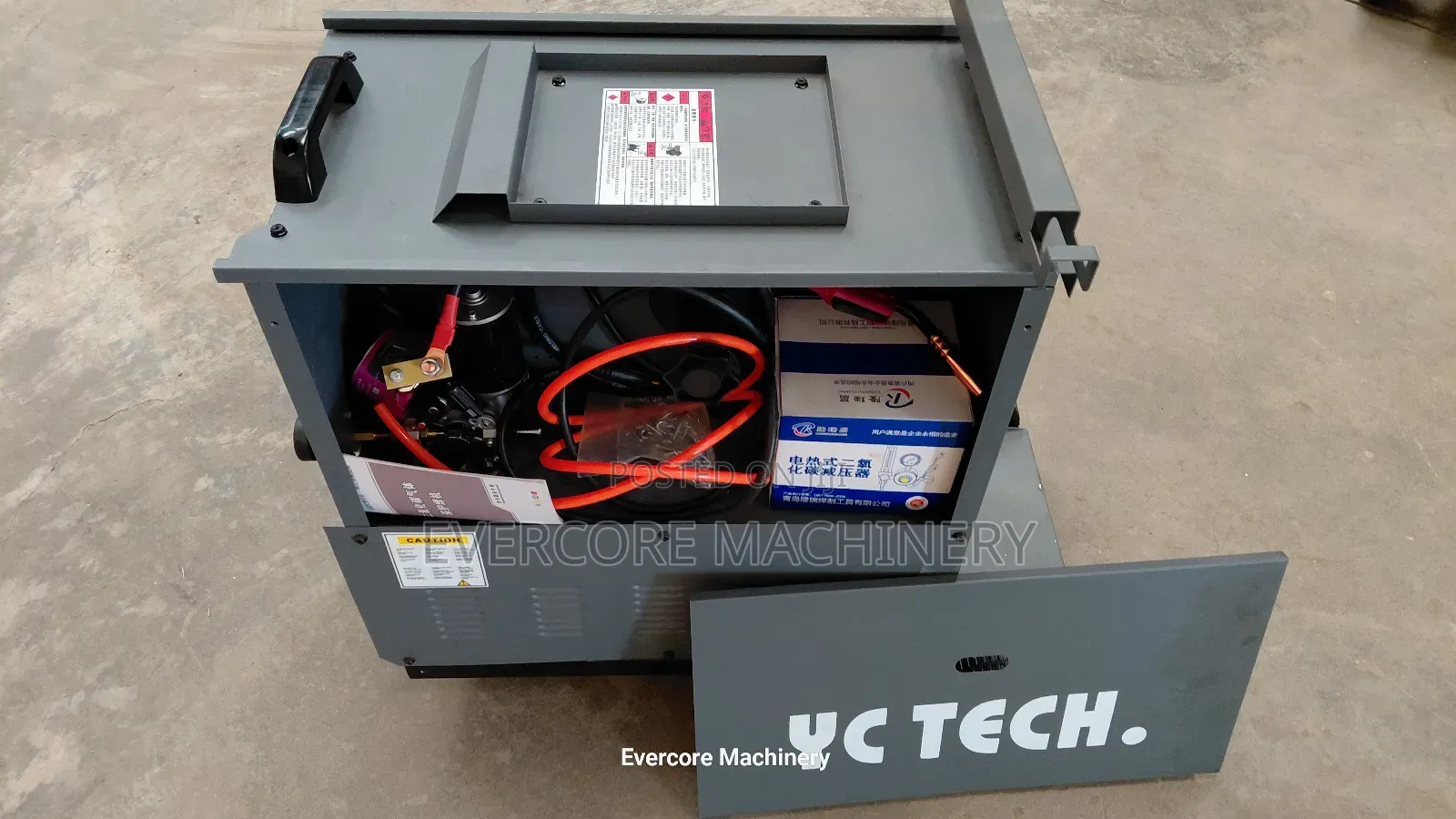 Commercial Mig Welding Machine Single Phase Output.