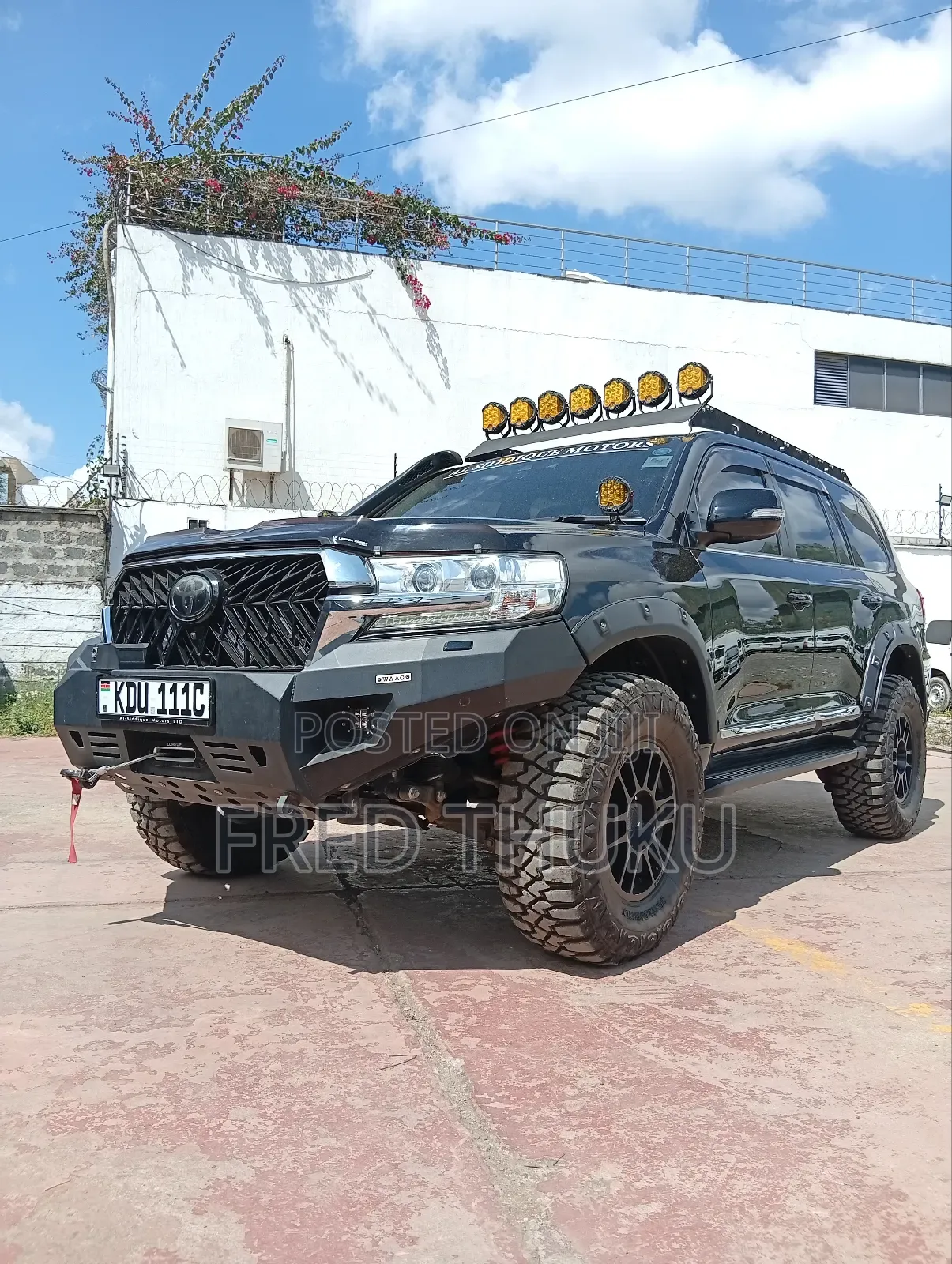 Toyota Land Cruiser 4.6 V8 ZX 2018 Black