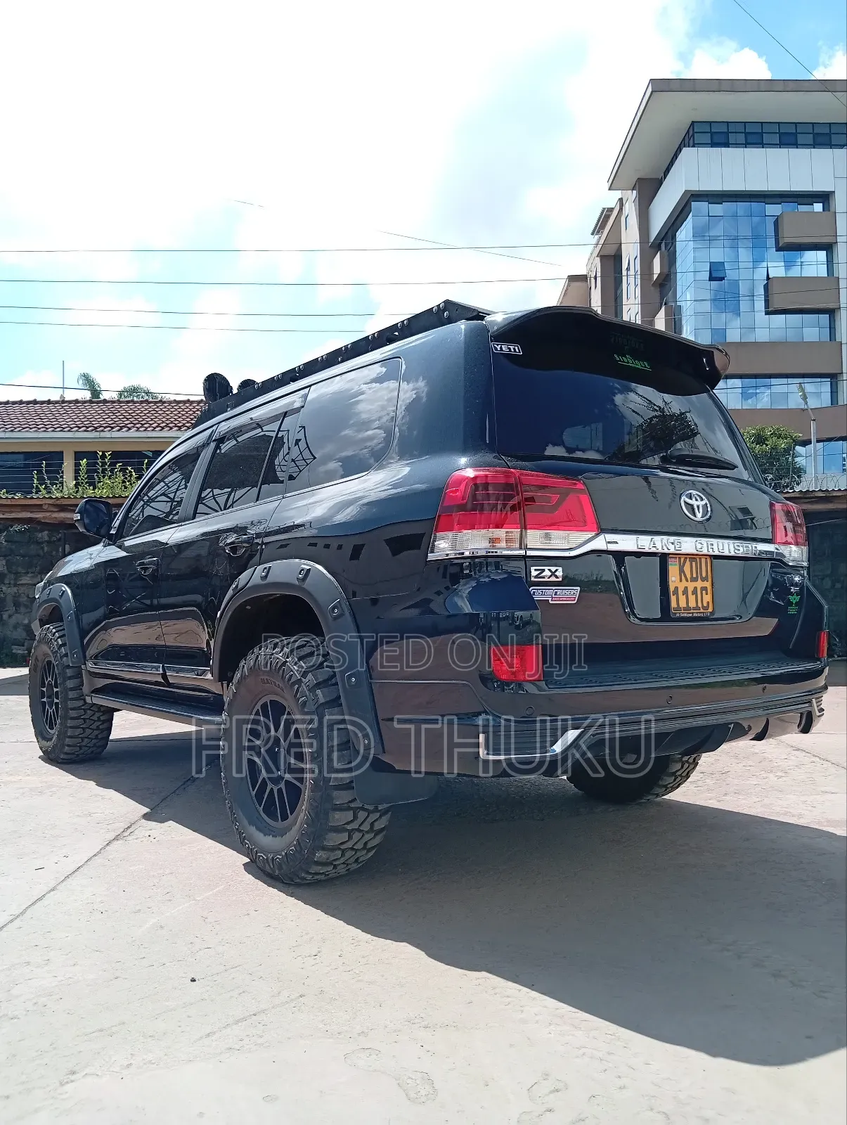 Toyota Land Cruiser 4.6 V8 ZX 2018 Black