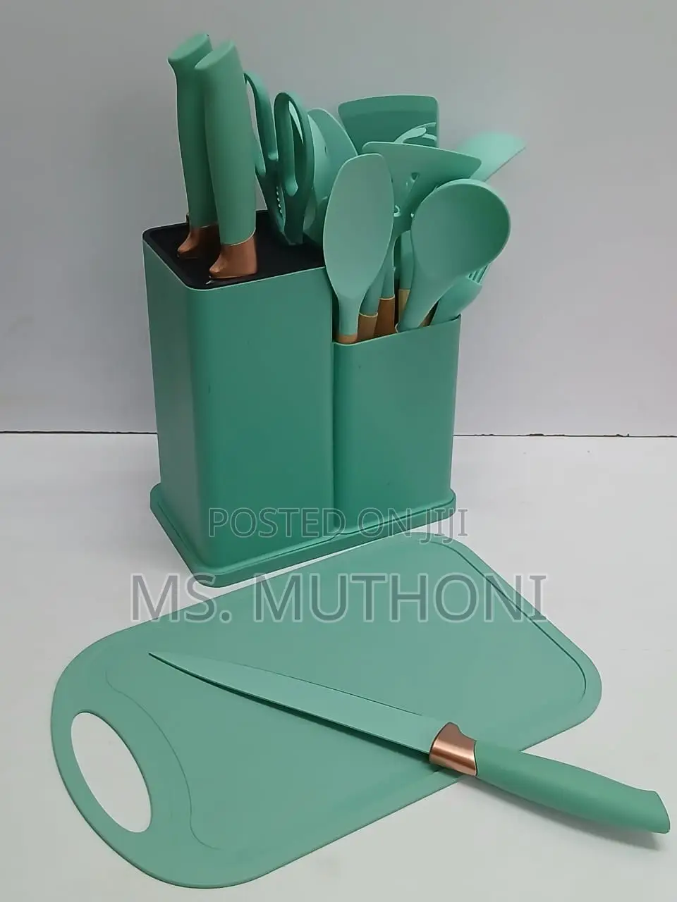 19-Piece Silicone Kitchen Utensil Set With Knife Set Chopping Board