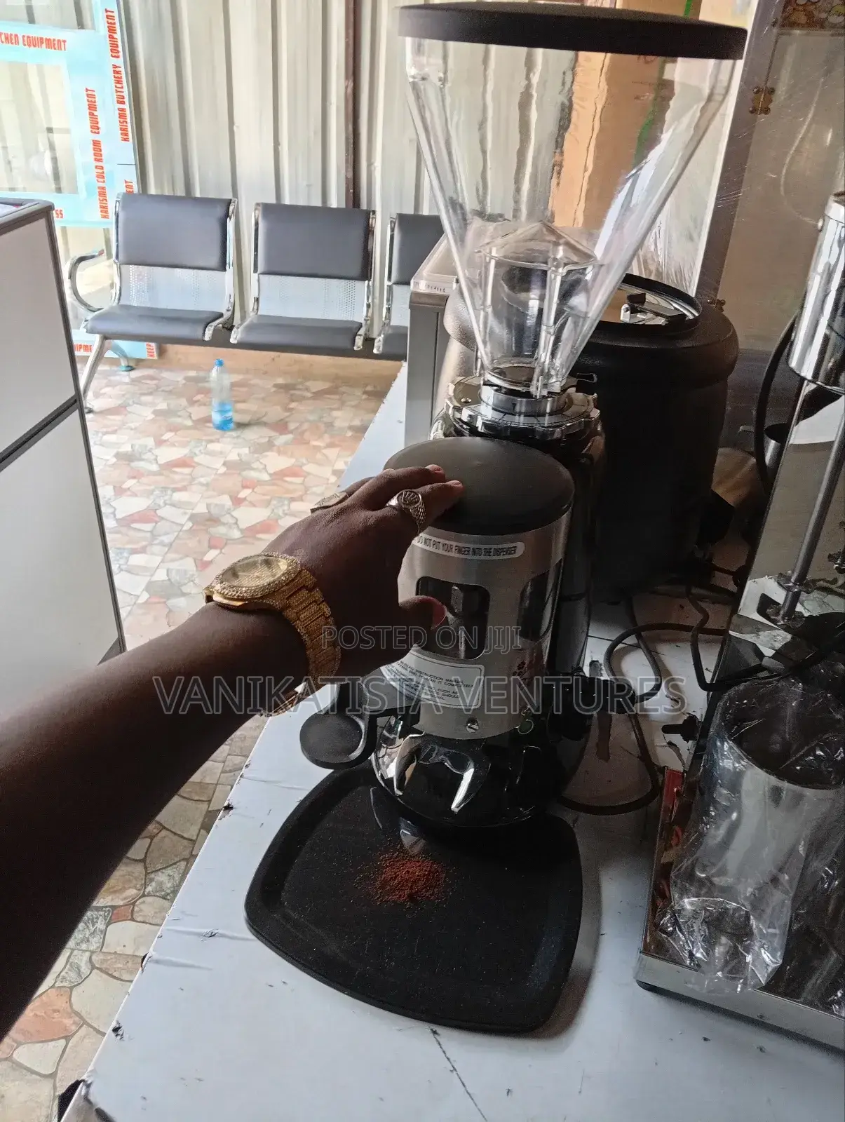 Premium Coffee Grinder Machine
Engineered for Baristas