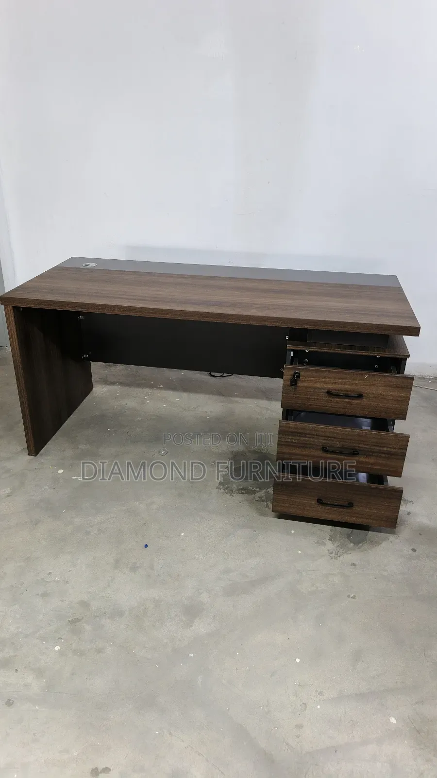 1.6m Executive Office Desk
