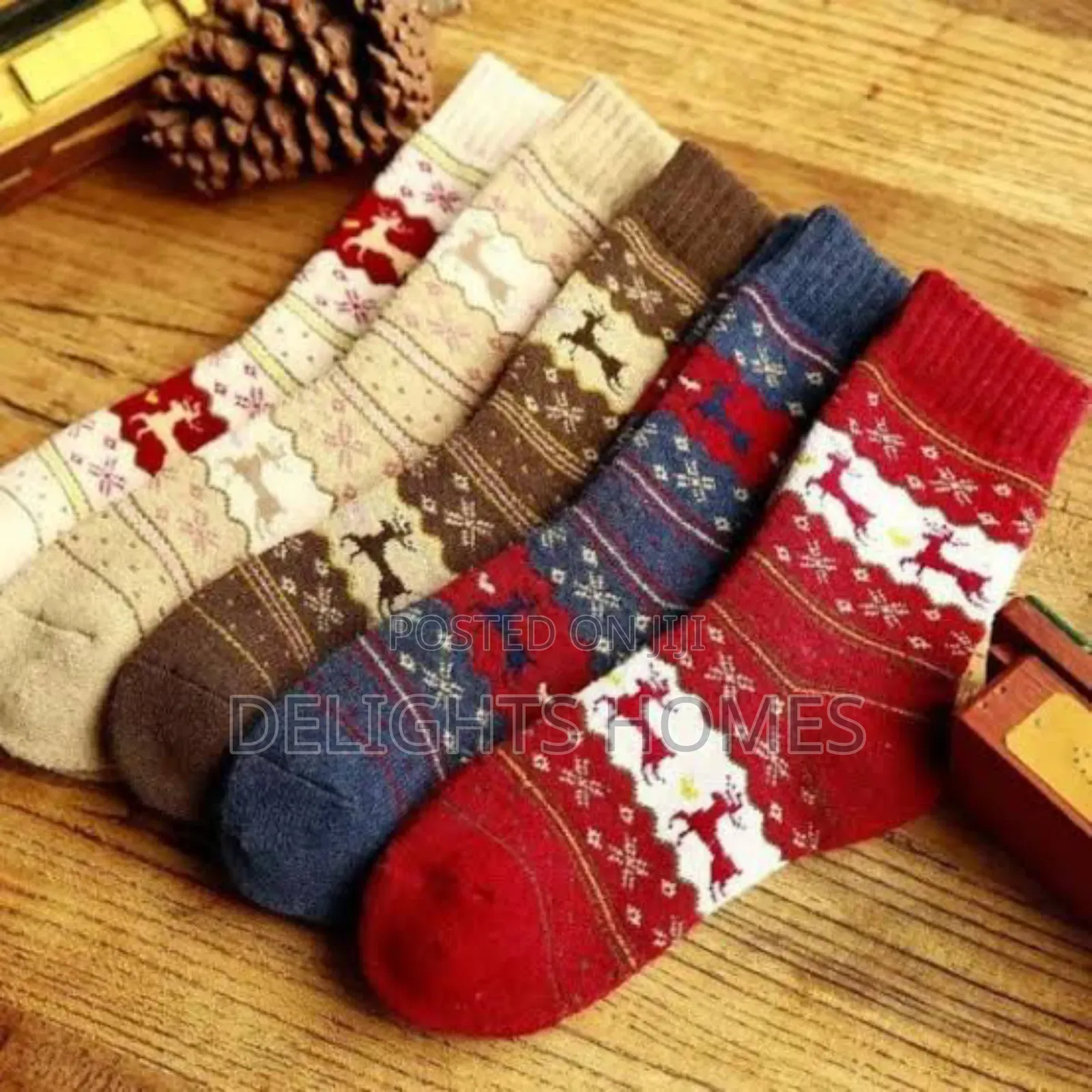 Christmas Themed Socks_re