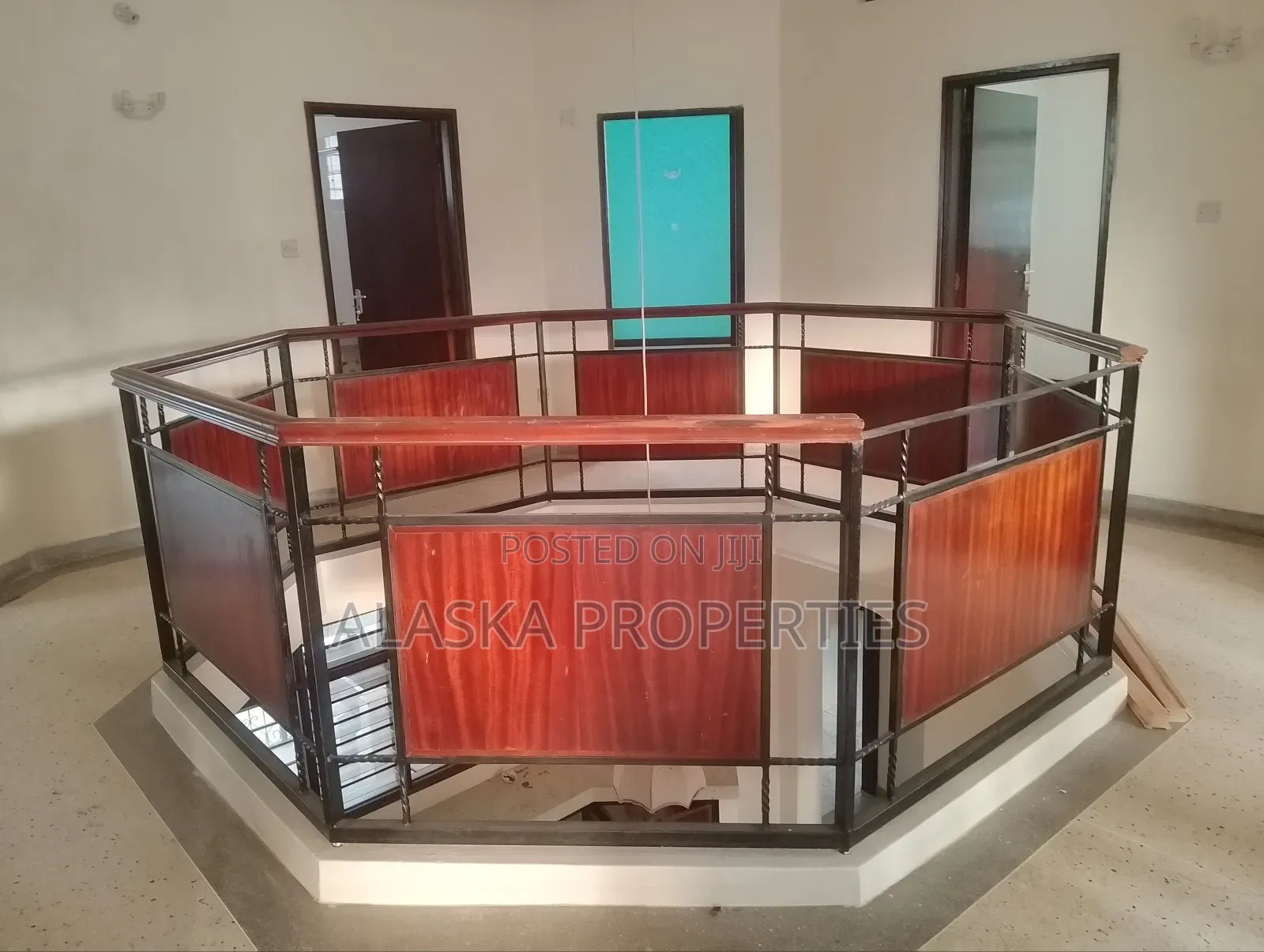 5bdrm Maisonette in Nyali Estate for rent