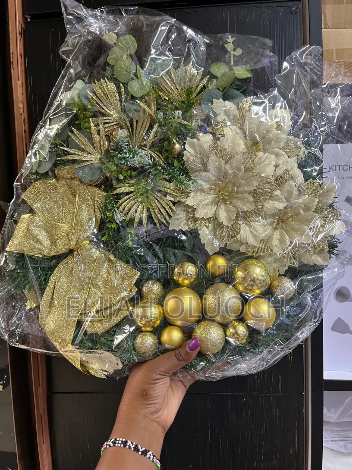 Christmas Wreath With Lamp