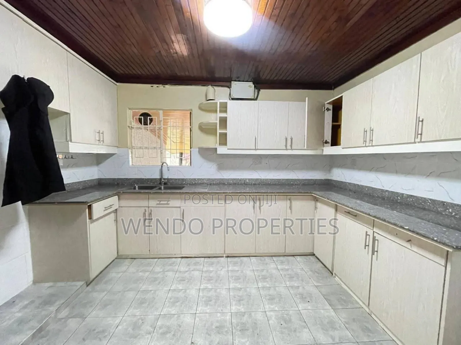 3bdrm Bungalow in Karen for rent