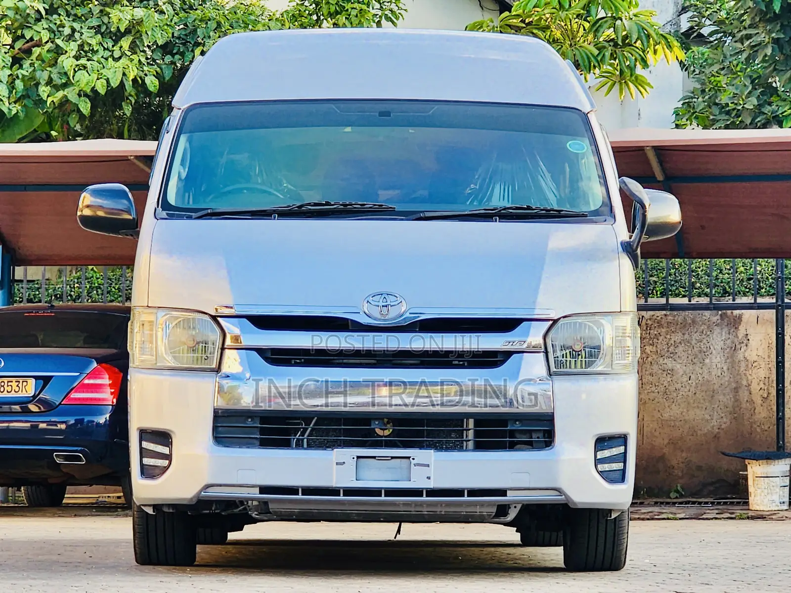 Toyota Grand HiAce 2018 Grey