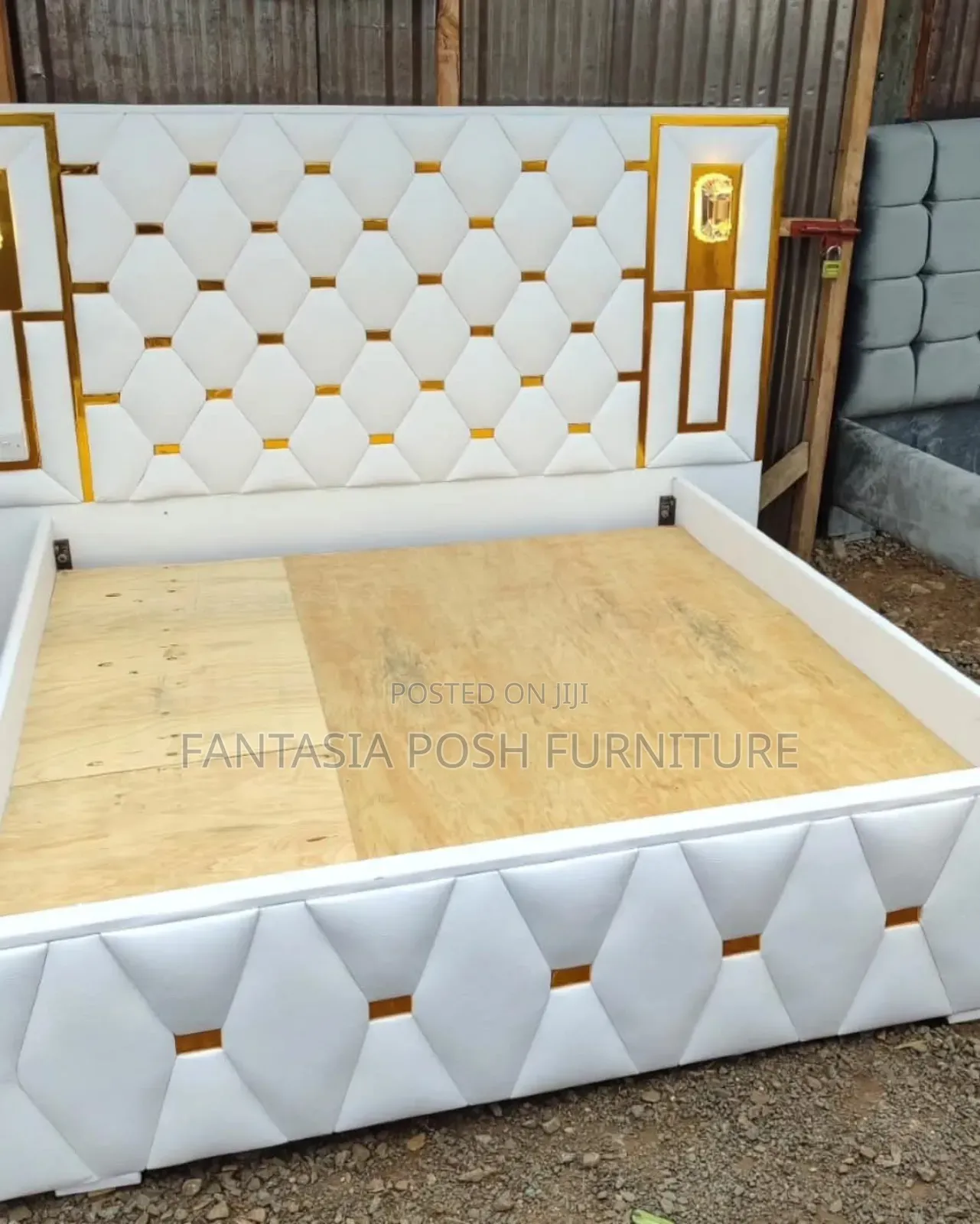 5x6 White Gold Upholstered Bed