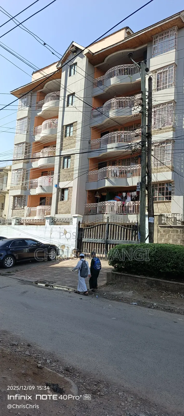 2bdrm Block of Flats in Langata Street for sale