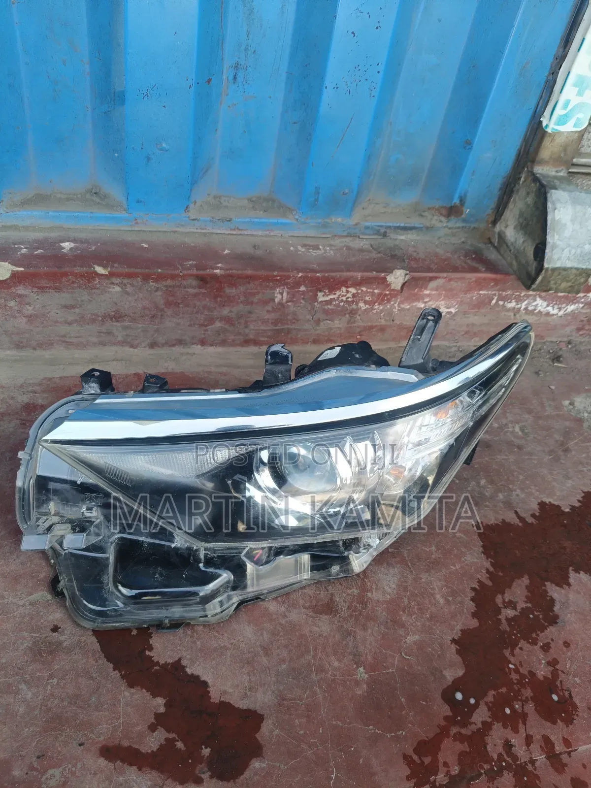 Auris 2016 Model Headlight Non Original