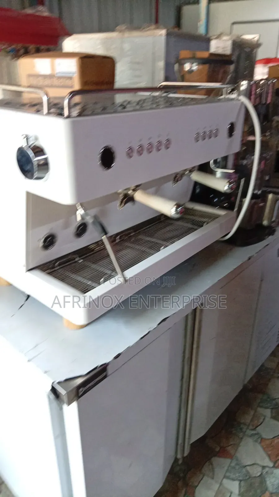 2-Group Espresso Coffee Machine, Ex-Uk.
Powerful, Reliable.