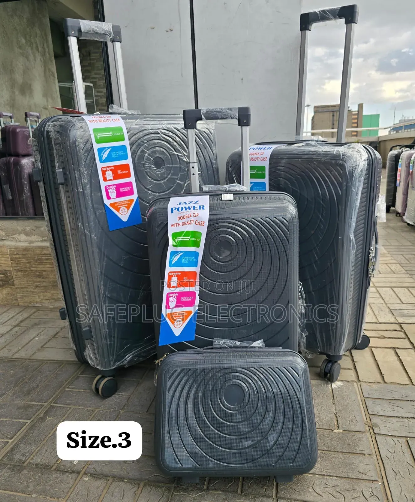 Suitcase 
Designer-Style Unbreakable Suitcase Bundle -