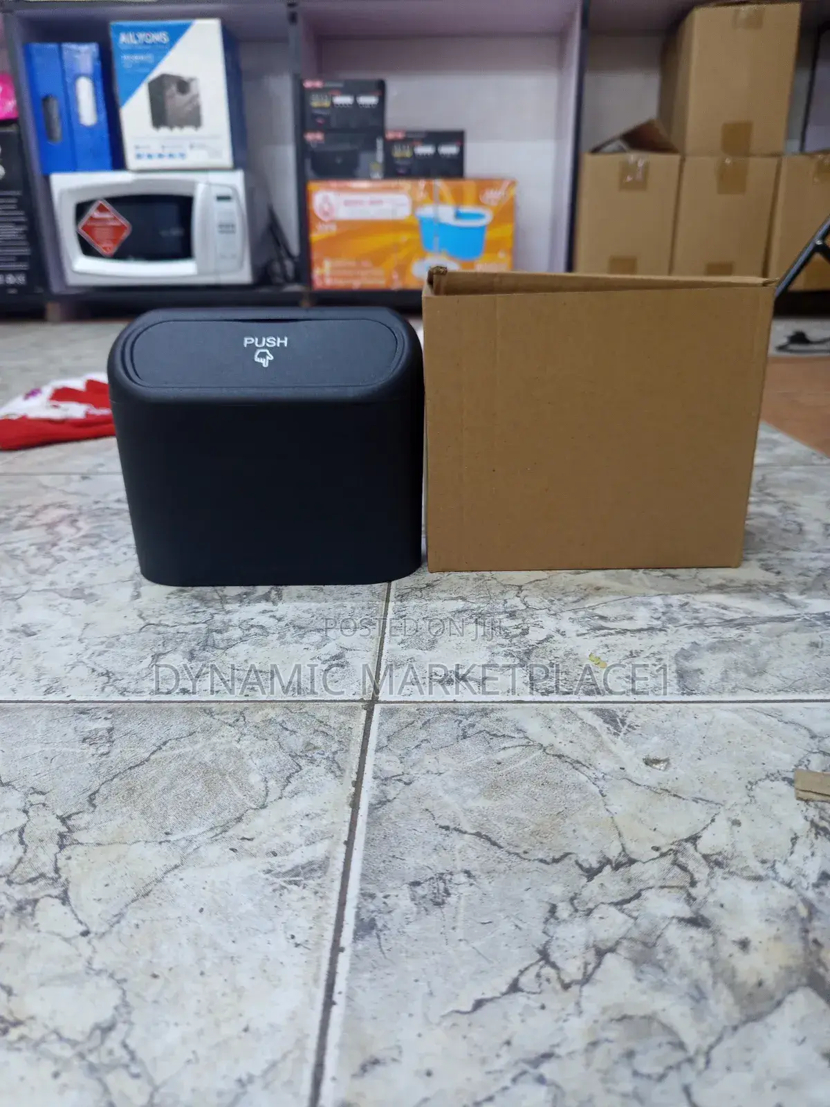 Compact Black Car Trash Bin / Mini Auto Dustbin Organizer