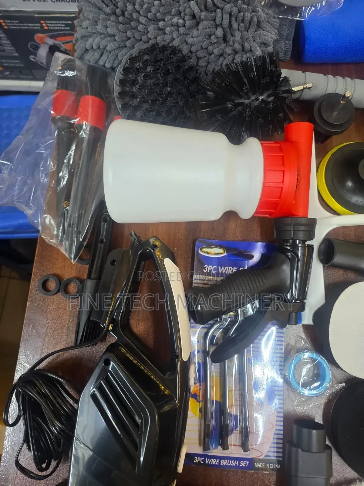 Quality Car Detailing Set With Vacuum Cleaner
