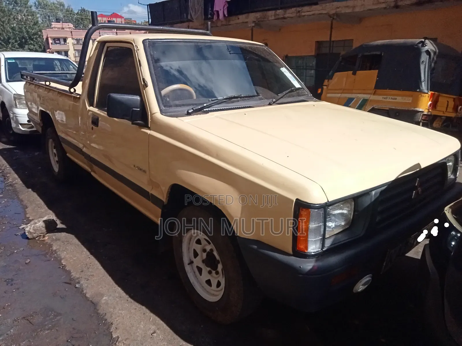 Mitsubishi L200 2001 Yellow