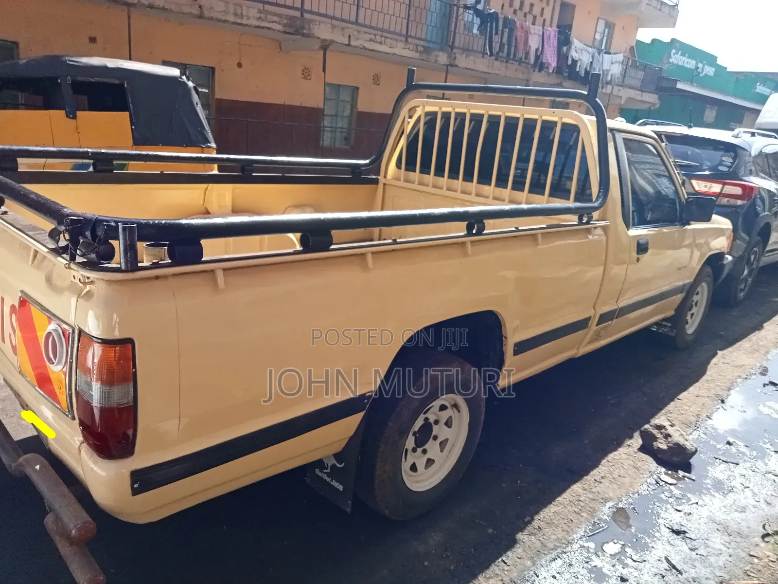 Mitsubishi L200 2001 Yellow