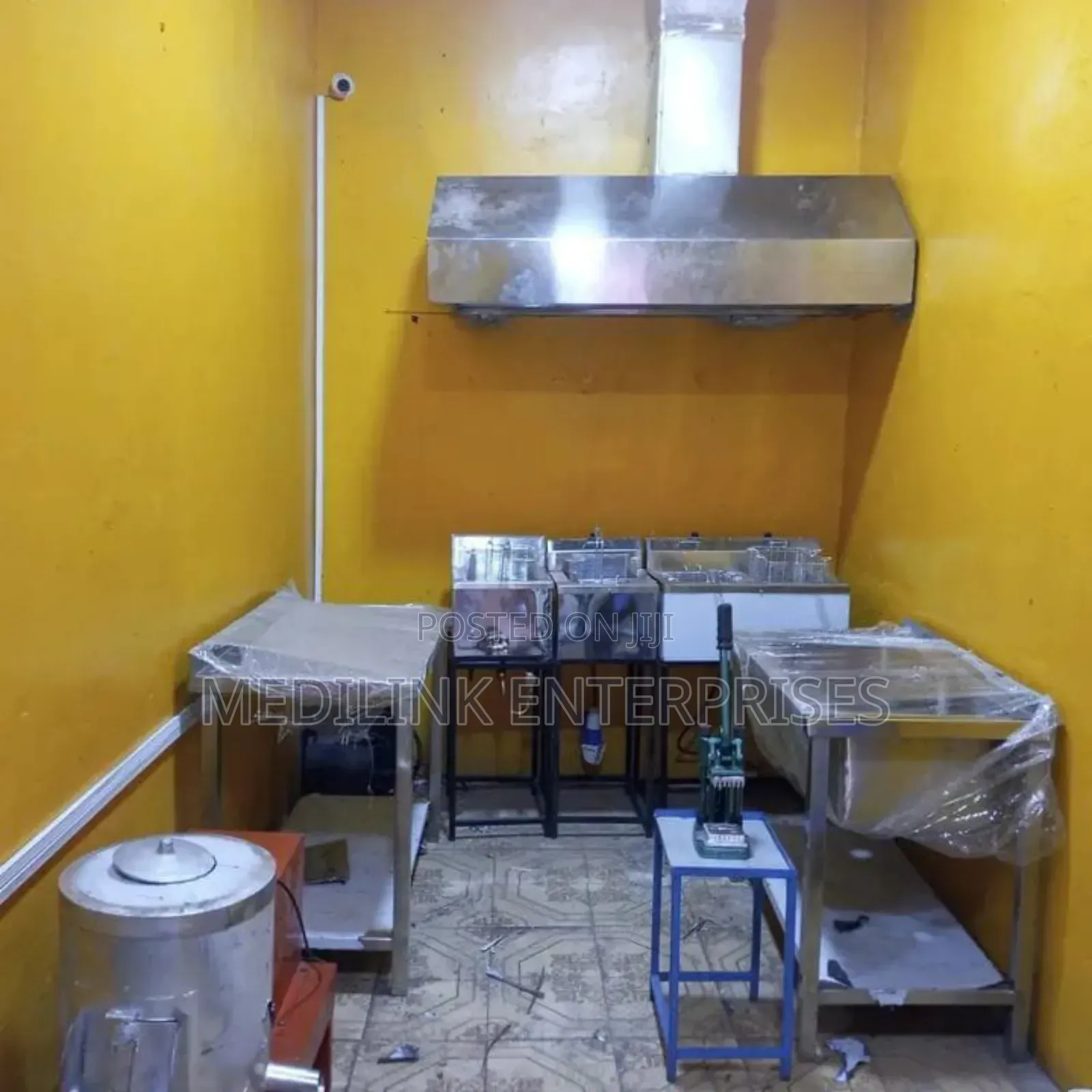 Simple Stainless Steel Commercial Kitchen