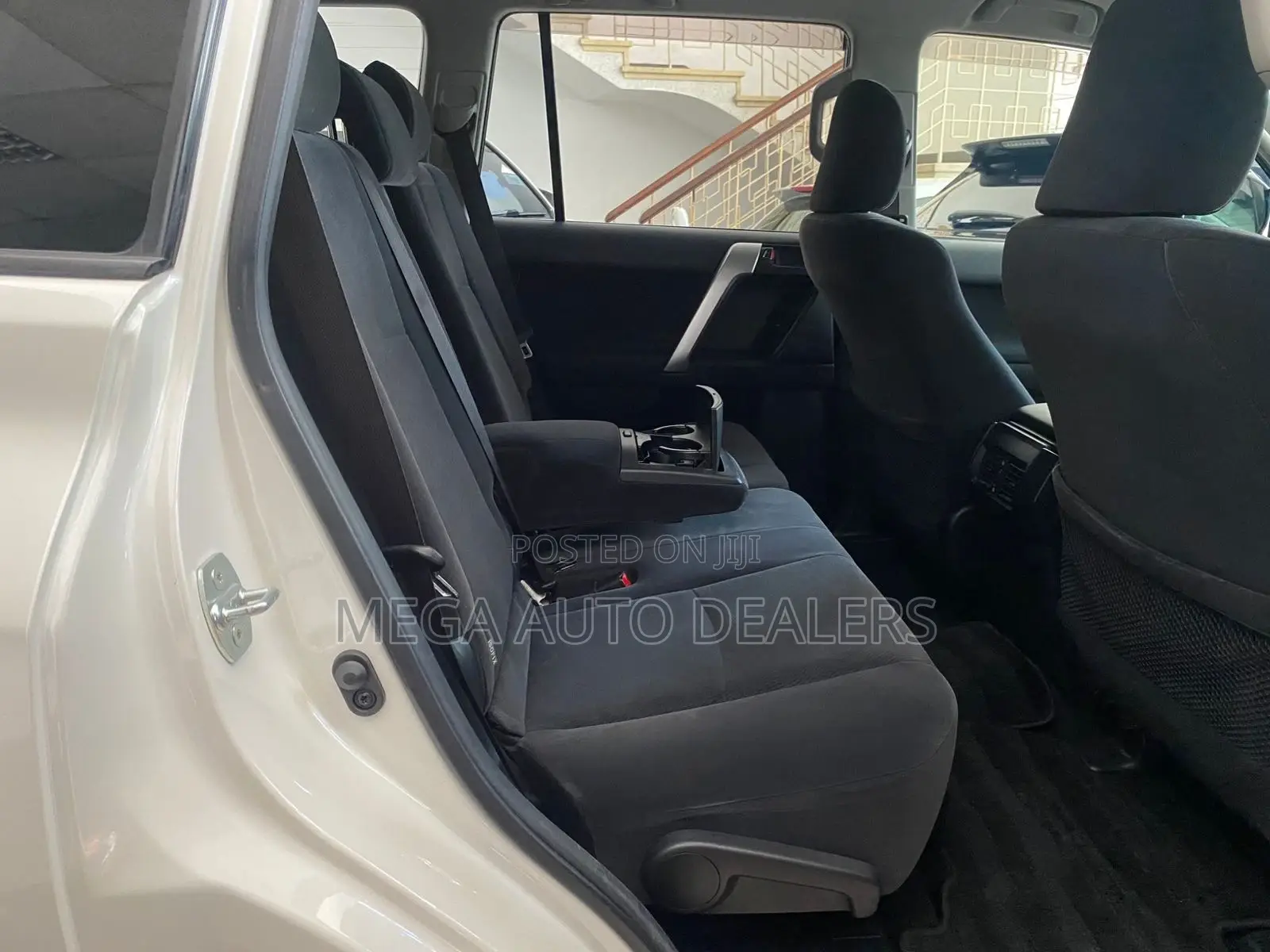 Toyota Land Cruiser Prado 2018 White