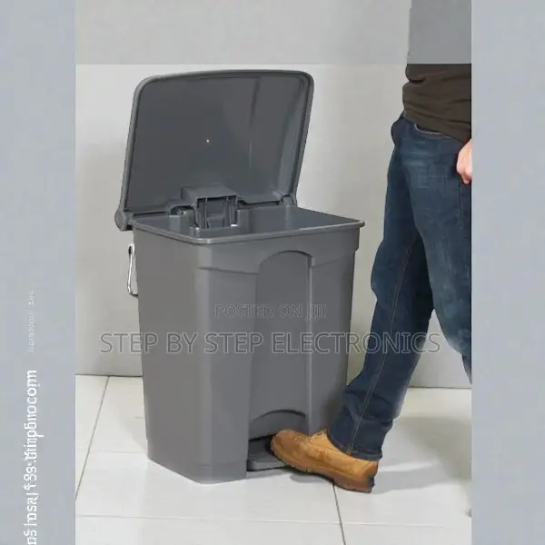 Clinics Medical Use 30l Hard Plastic Step Pedal Waste Garbage Bin