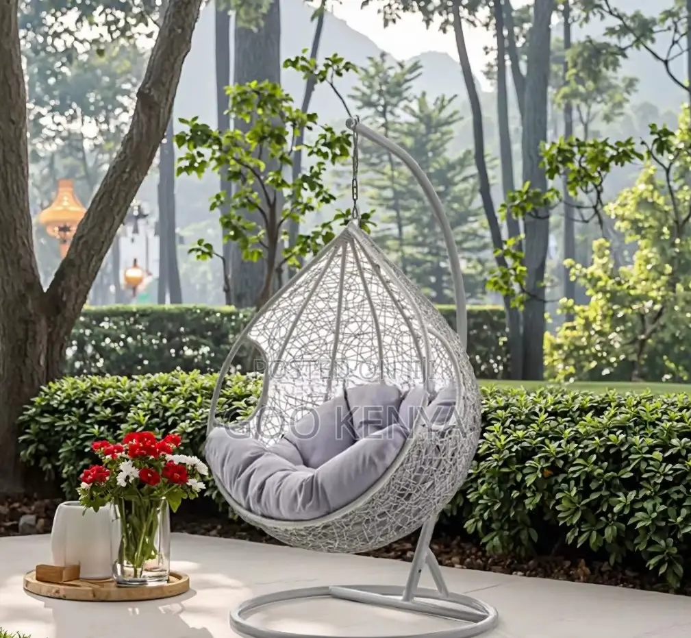 Home Chair;Luxury Modern Round Table:Artistic Design For Small Spaces