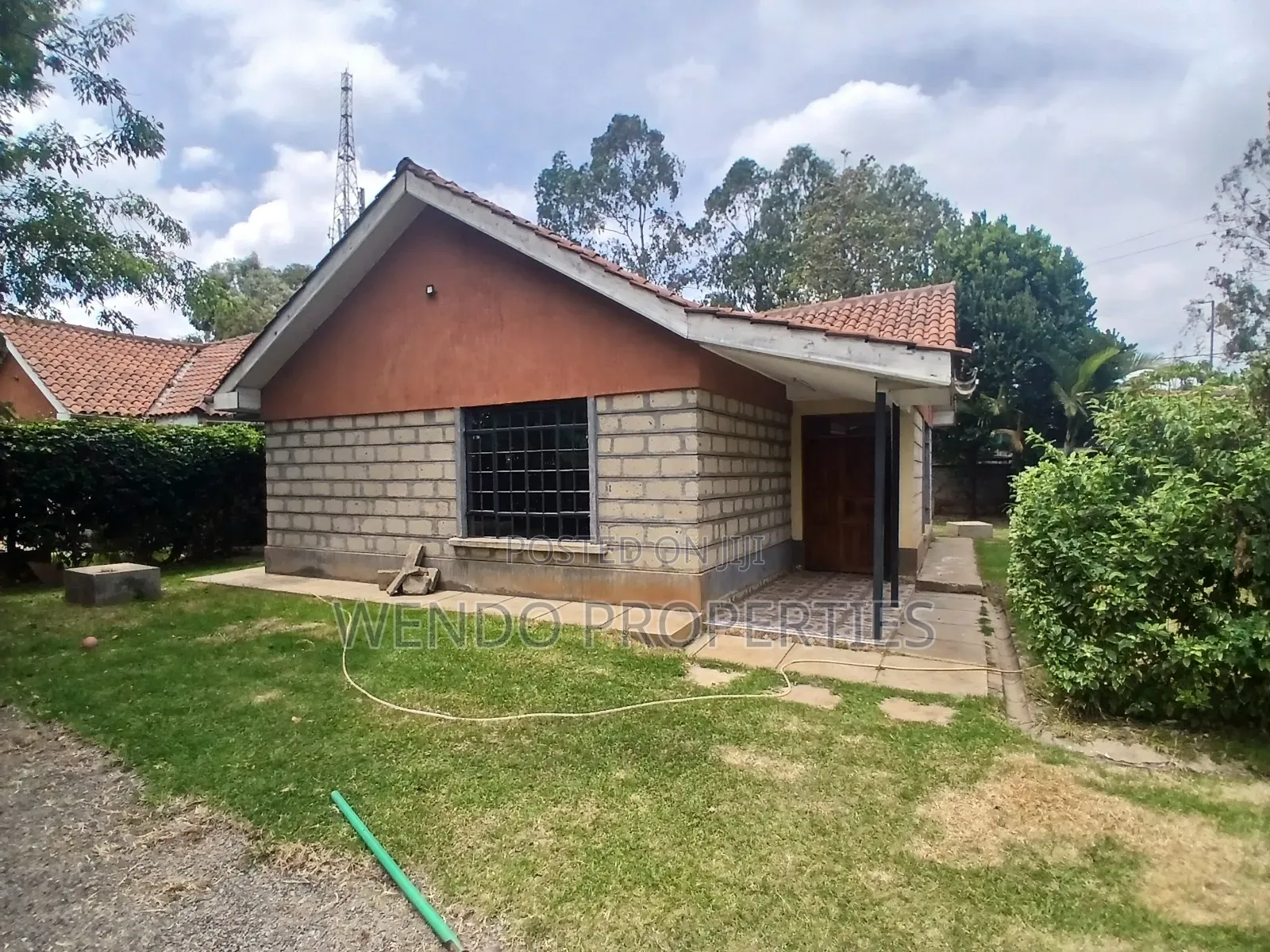 2bdrm Bungalow in Karen for rent