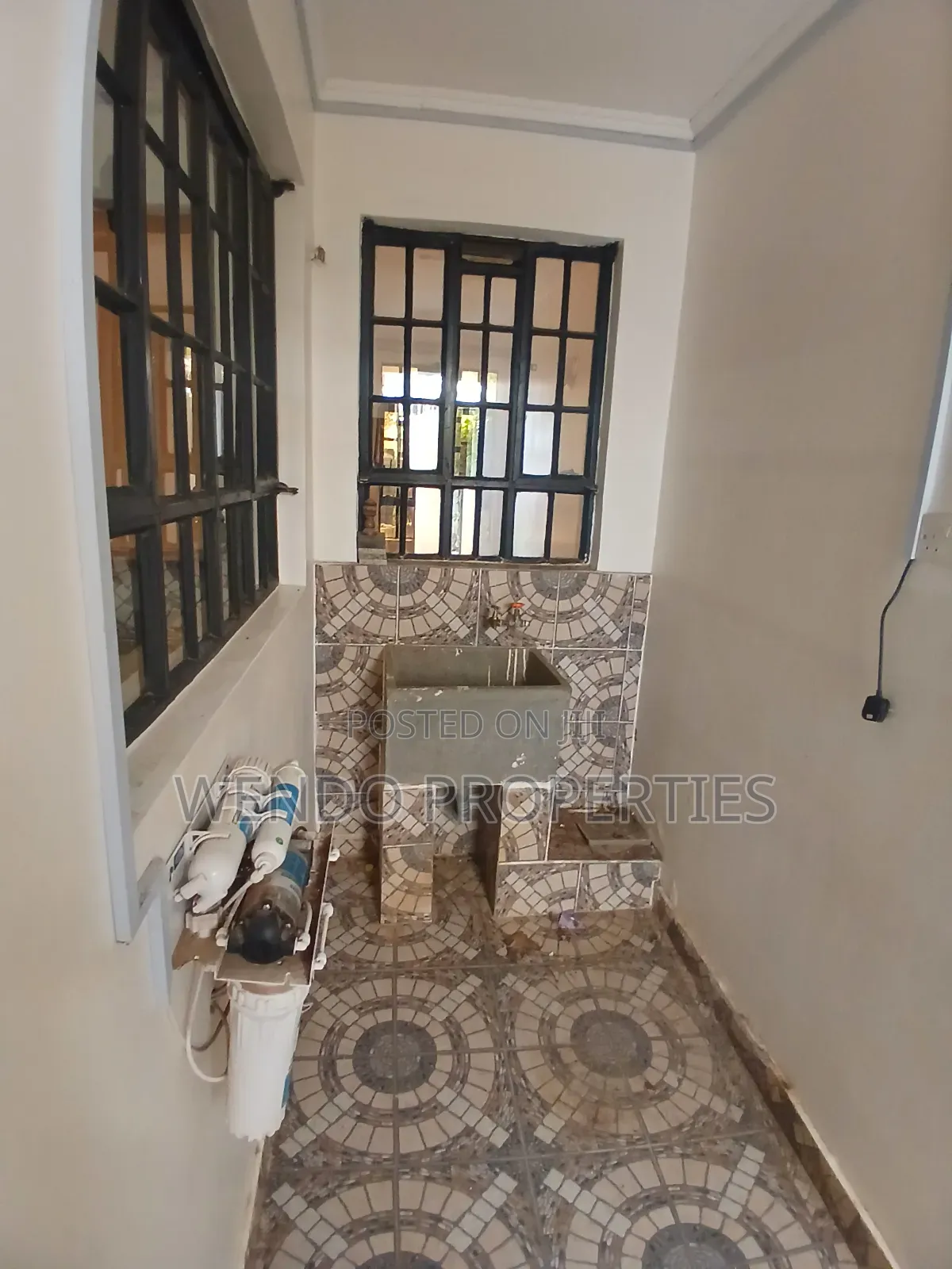 2bdrm Bungalow in Karen for rent
