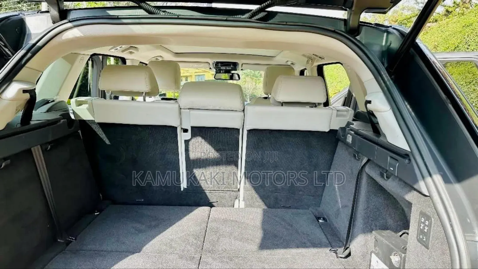 Land Rover Range Rover Vogue 2016 Gold
