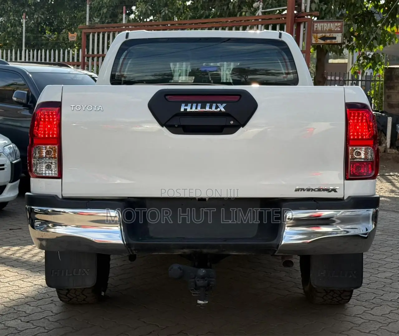 Toyota Hilux Revo Double Cab Deisel 2.4 AWD 2021 White