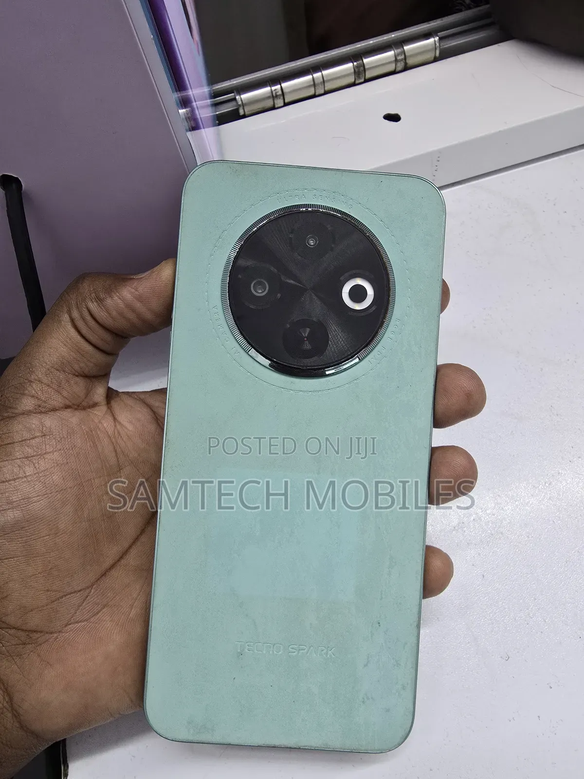 Tecno Spark 30C 128 GB Silver