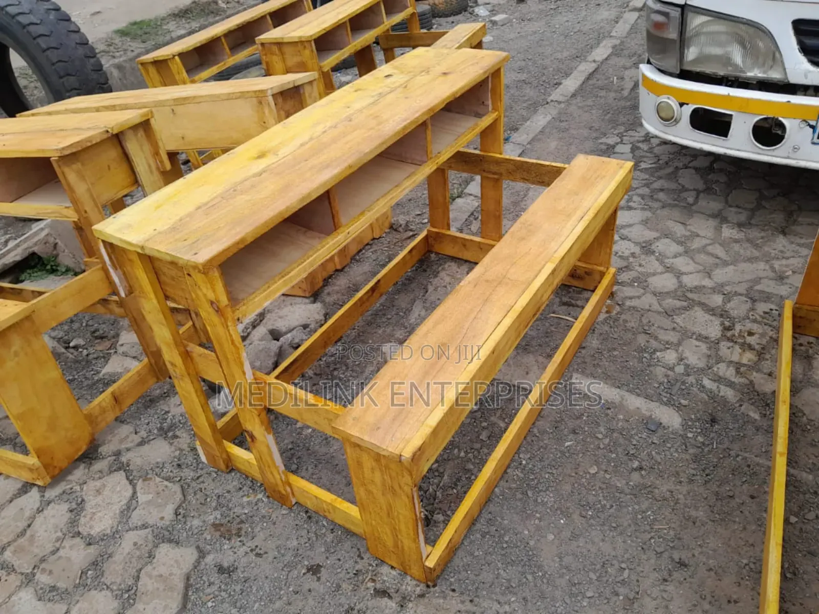 Wooden Pupils Study Desks (Hardwood)