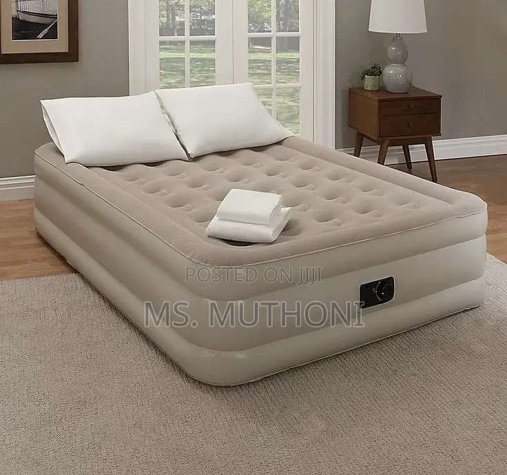 Inflatable Air Bed Mattress With A Built-in Pump 2 Pillows