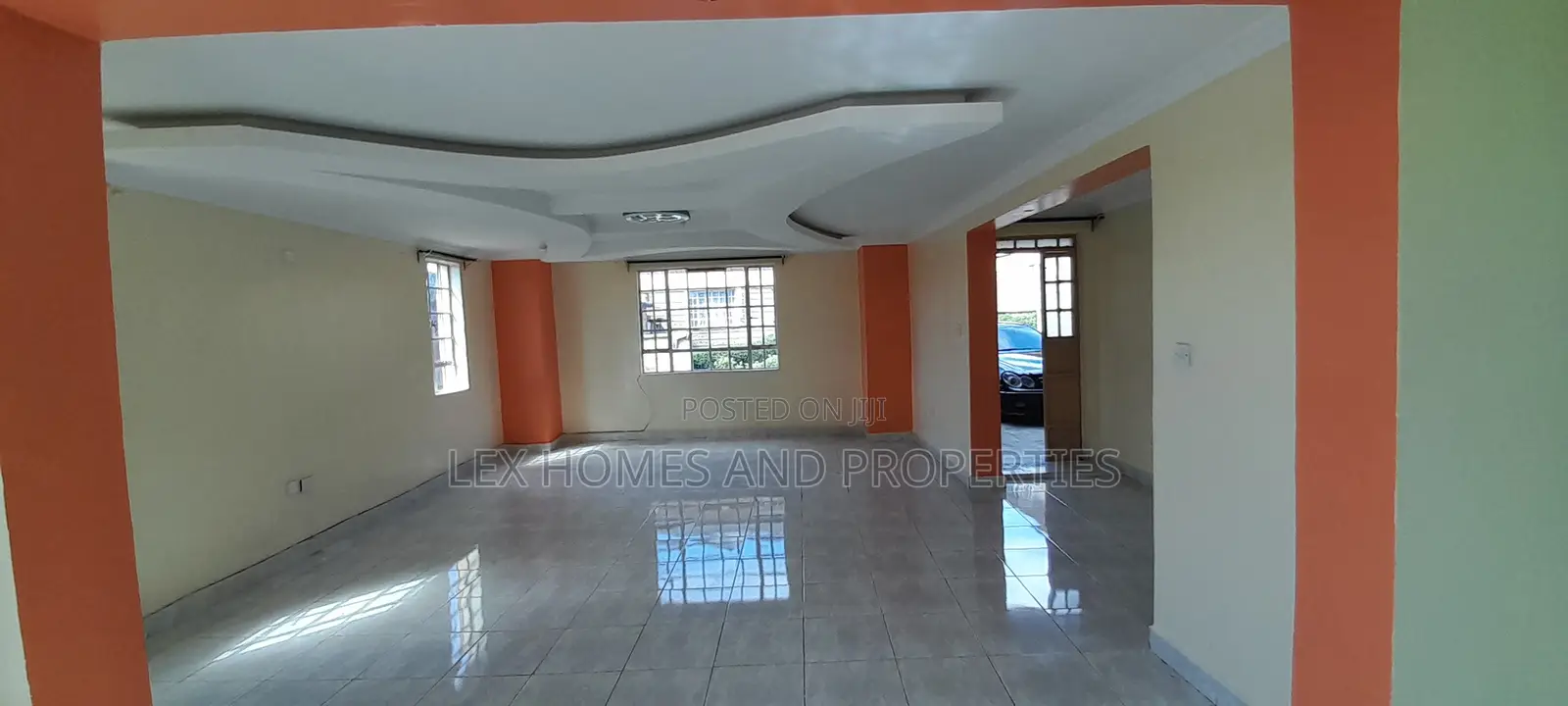 5bdrm Villa in NkaiMurunya for sale