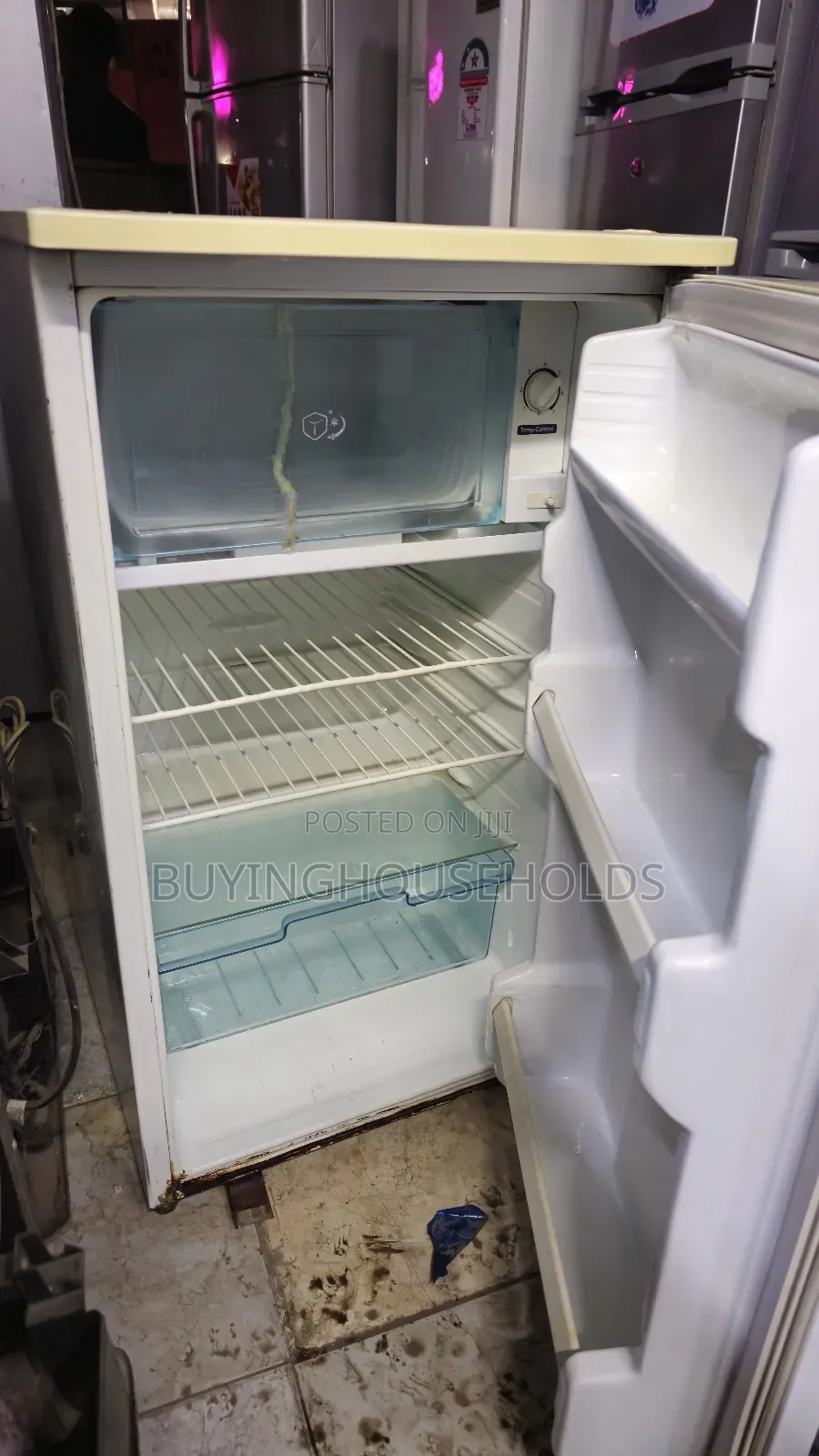 Lg 100l Fridge