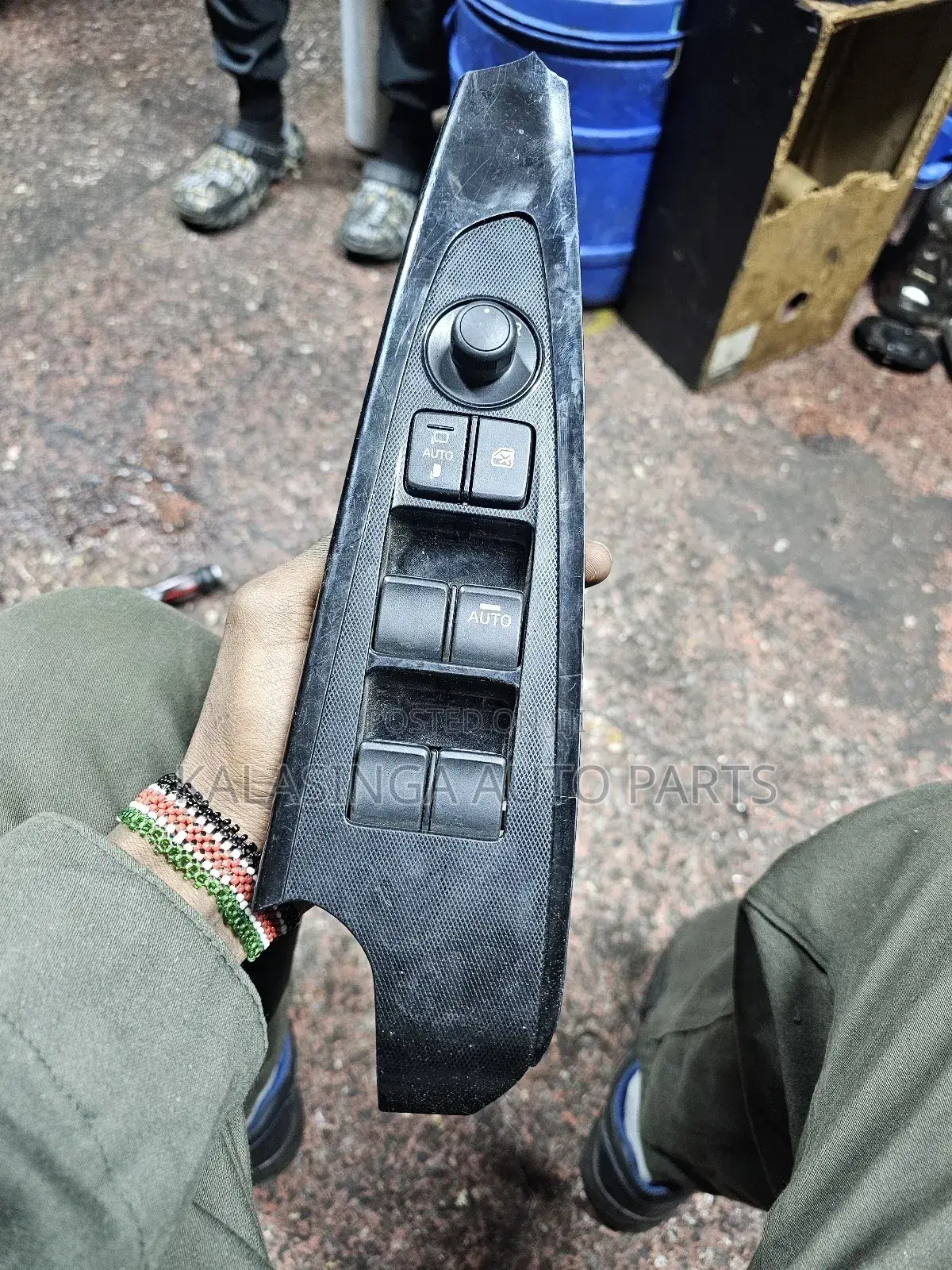 Door Main Switch  Cx5
