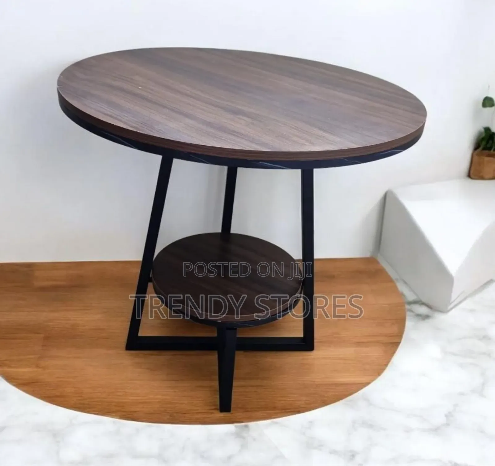 Round Lamp Table