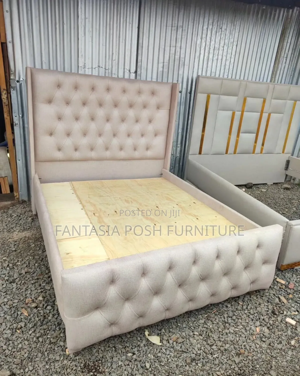 5x6 Tufted Wingback Chester Bed