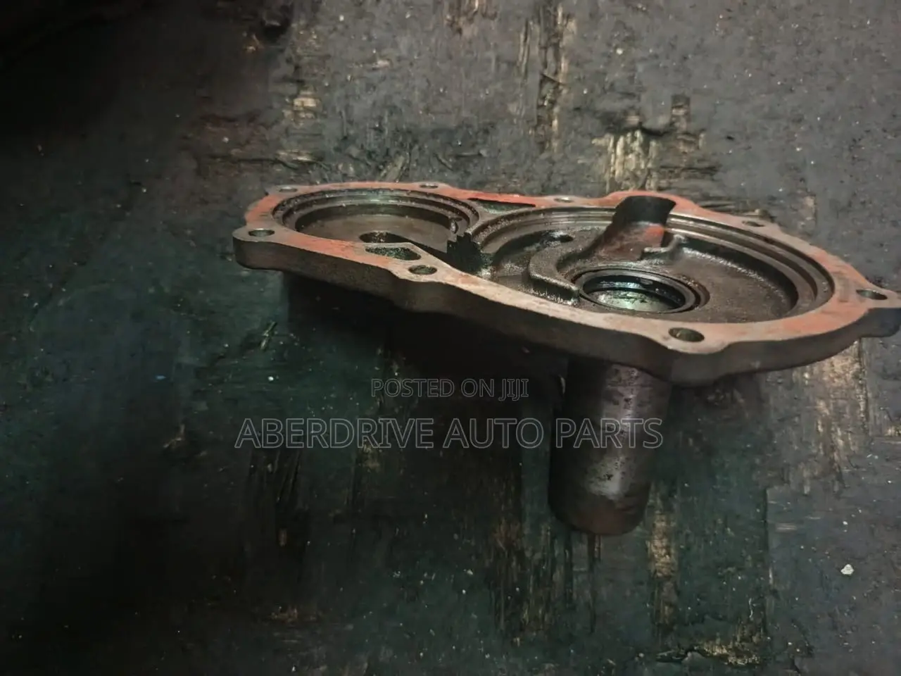 Hino 300 Top-Shaft Housing