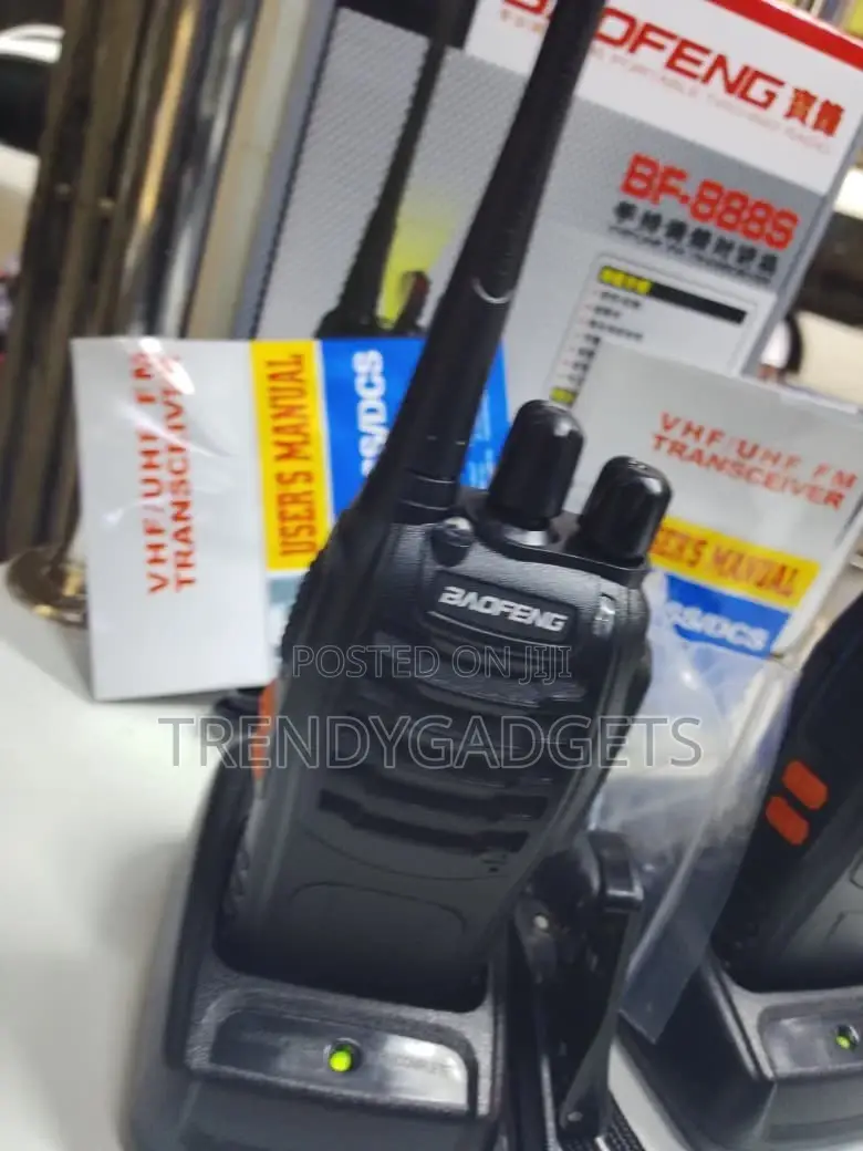 Baofeng Bf-888s Walkie Talkie Uhf 16-Channel Two-Way Radio