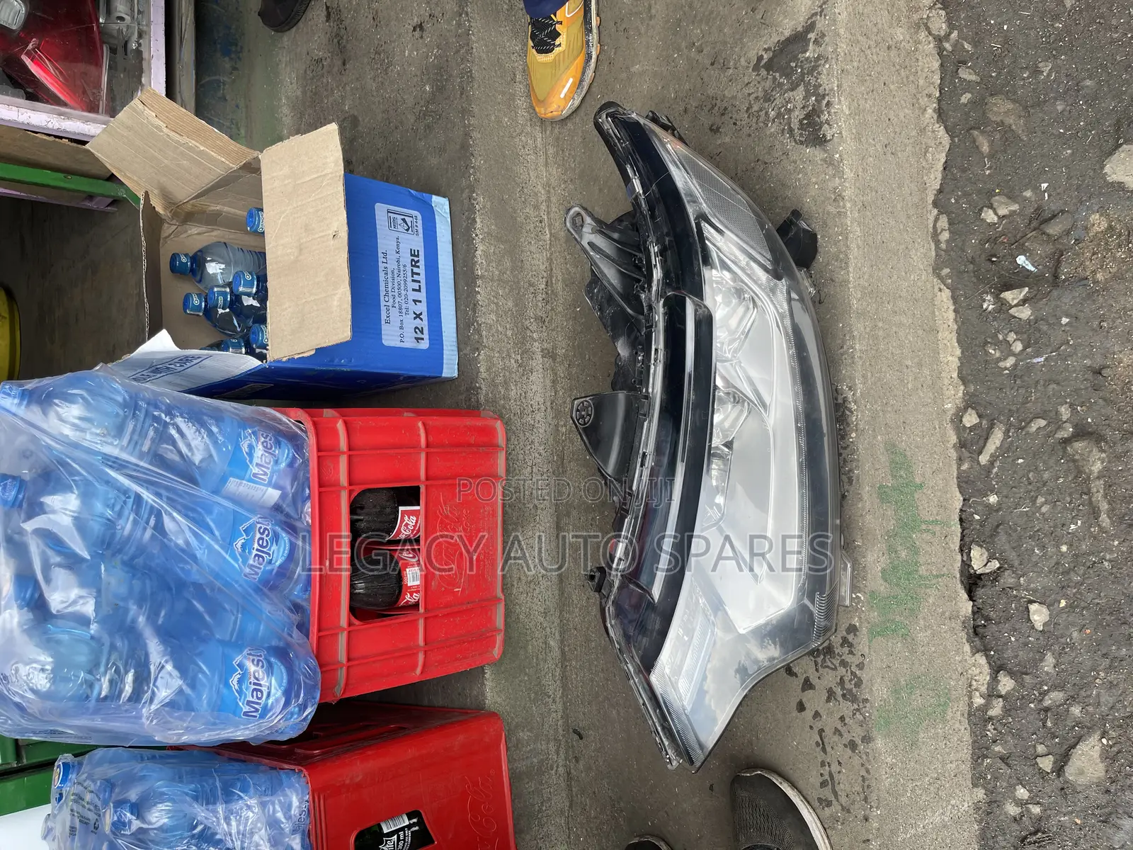 Mitsubishi Outlander Headlight