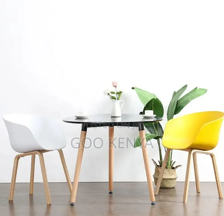 Home Table; Round Coffee and Dining Table Set With Sturdy Wooden Legs