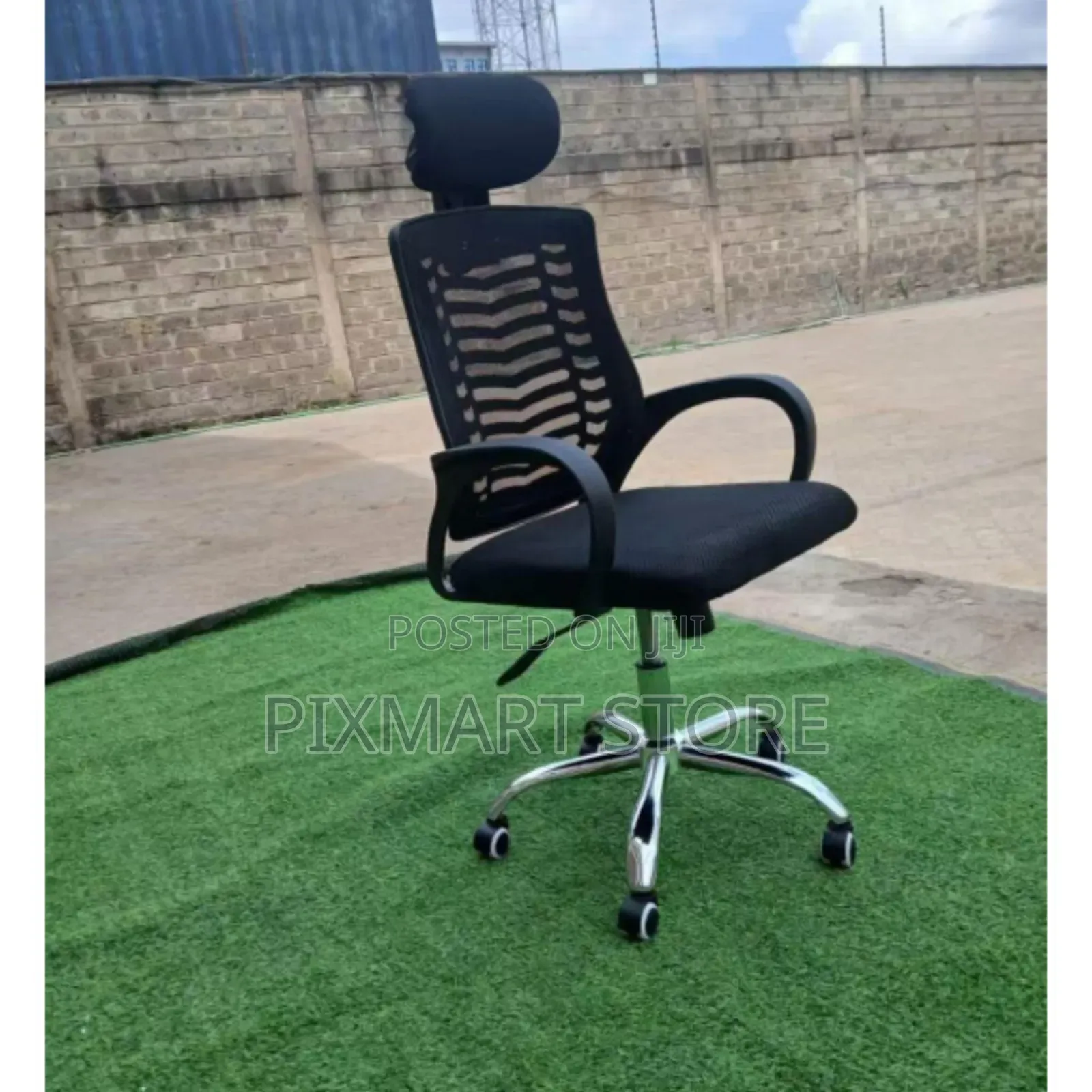 Office Chair on Offer; Headrests