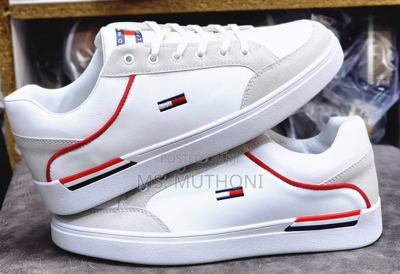 Tommy Hilfiger With Low-Top Casual Sneakers With Signature Flag Logo