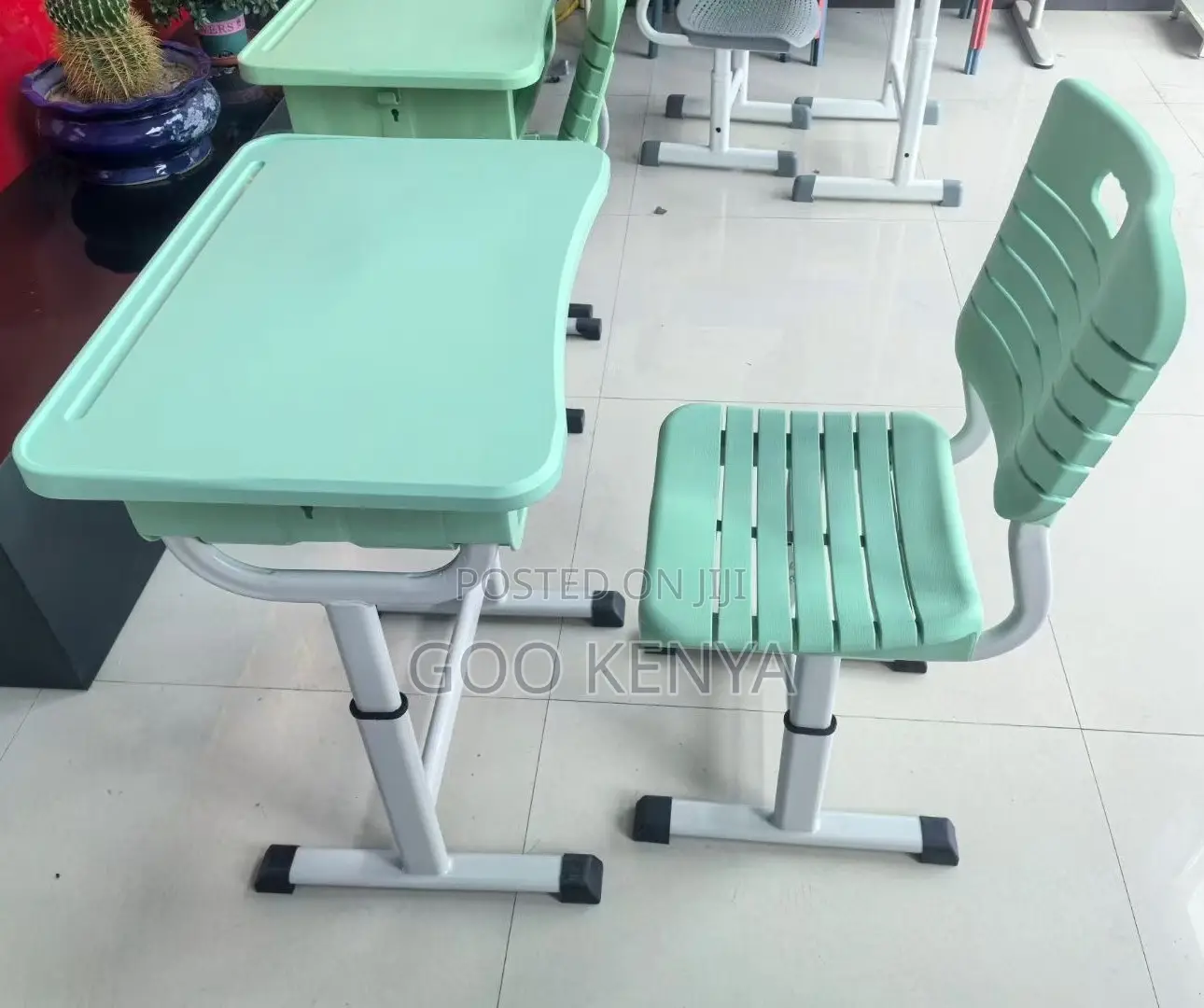 Kids Desk;Heavy-Duty School Furniture Kid Classroom Desk and Chair Set
