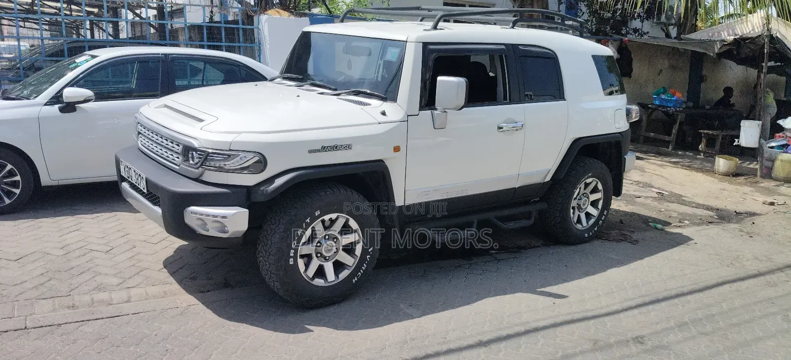 Toyota FJ Cruiser 2017 White