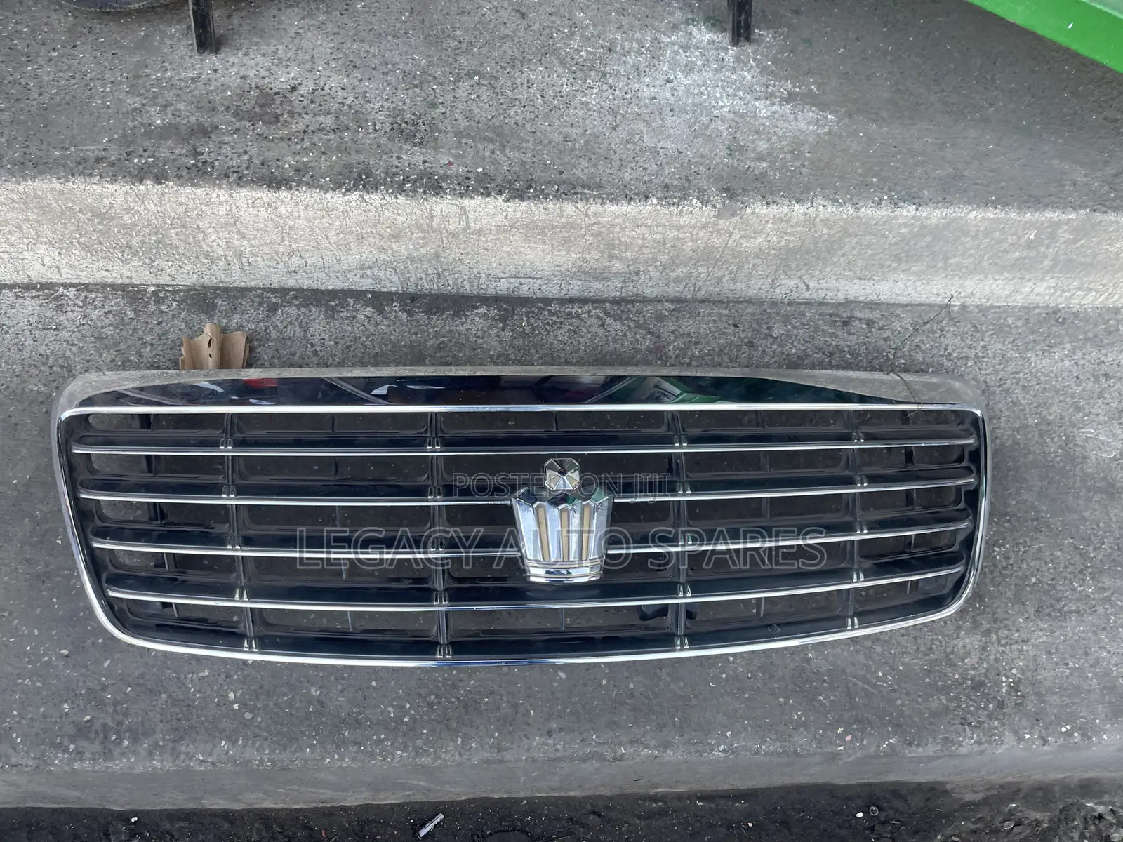 Toyota Crown Grill