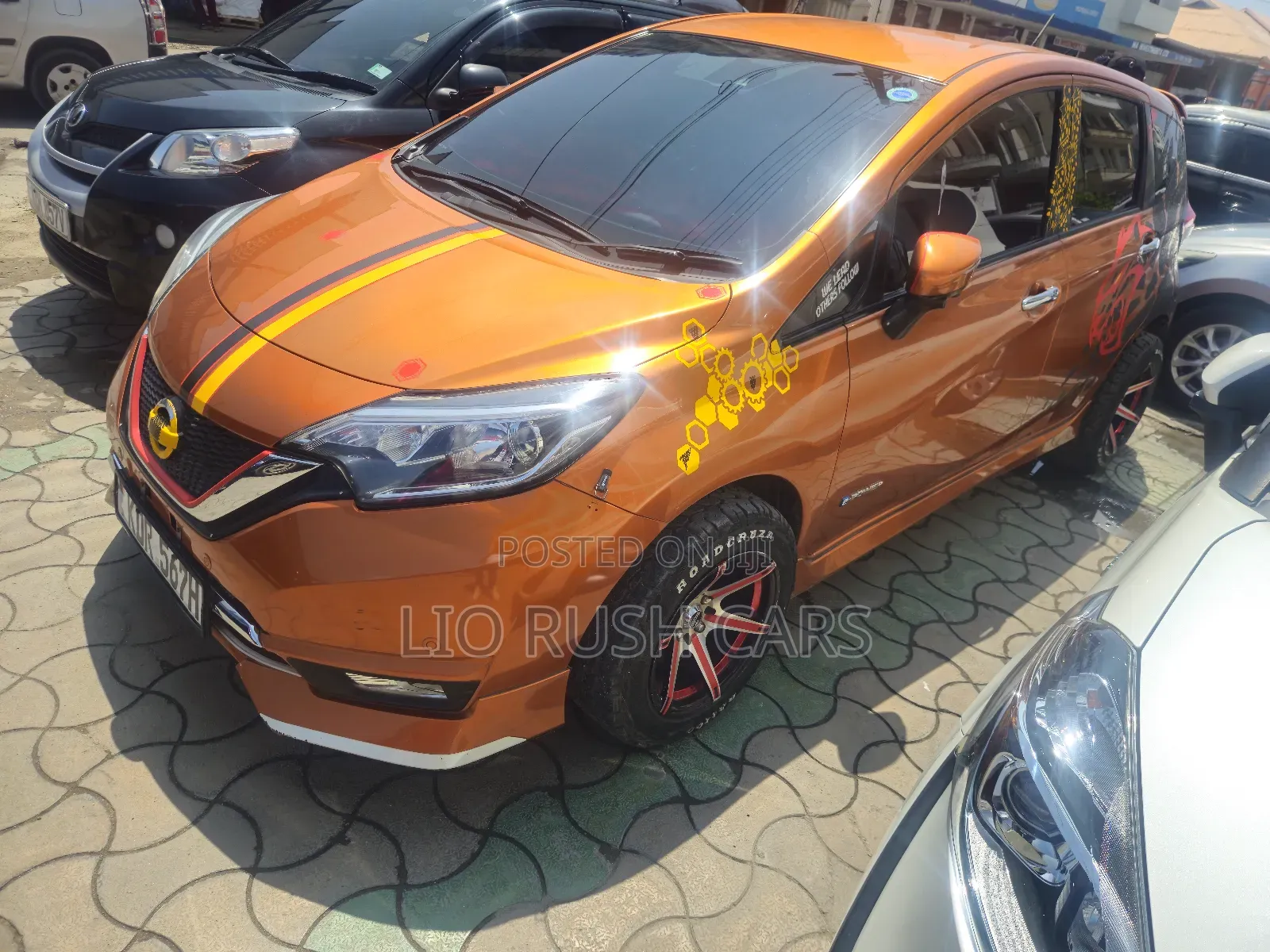 Nissan Note 2017 Orange